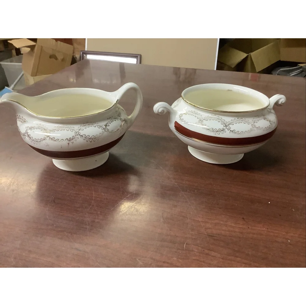 VINTAGE HOMER LAUGHLIN EGGSHELL NAUTILUS C46N5 FLORAL Sugar And Creamer